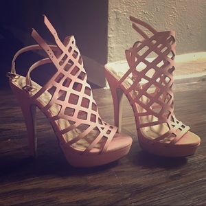 Pink heels size 6